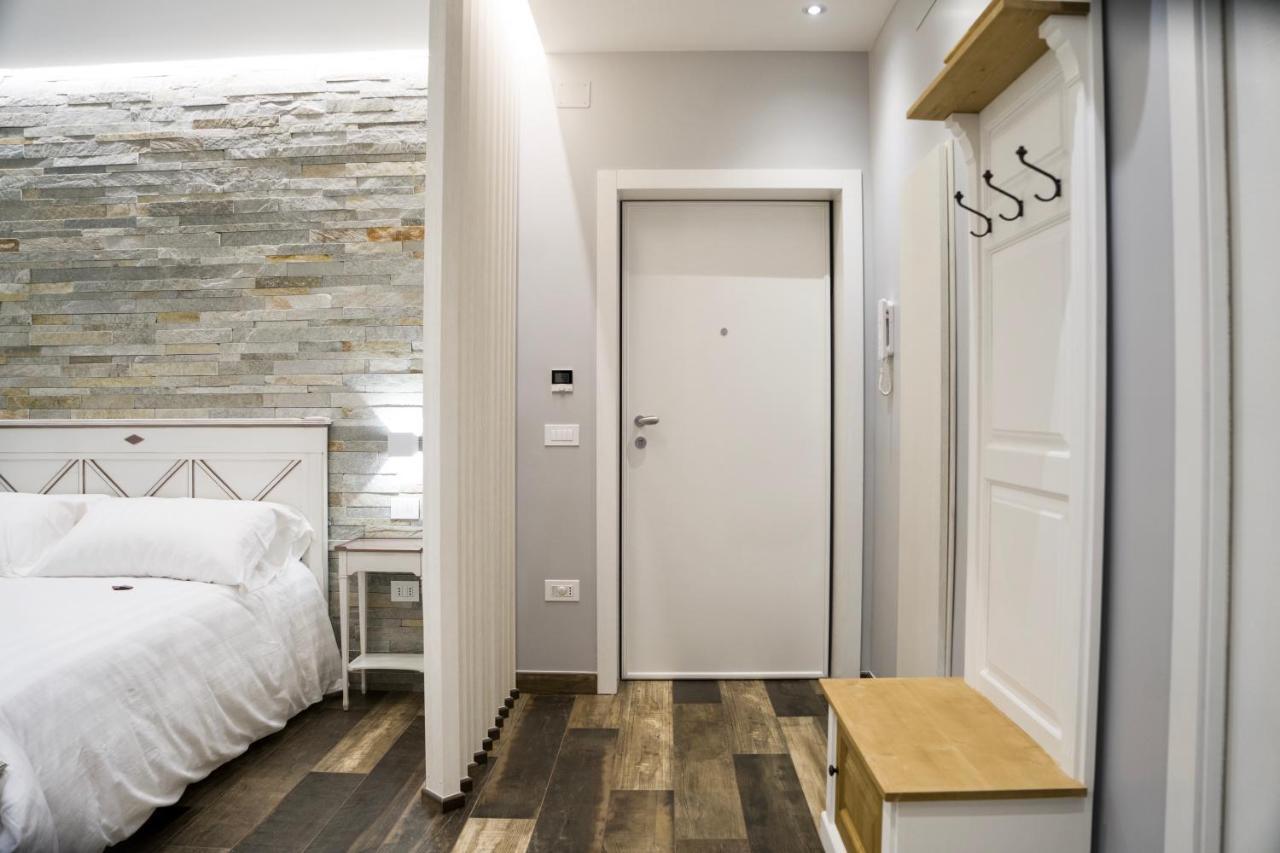 Oggi E Domani Apartment Naples Exterior photo